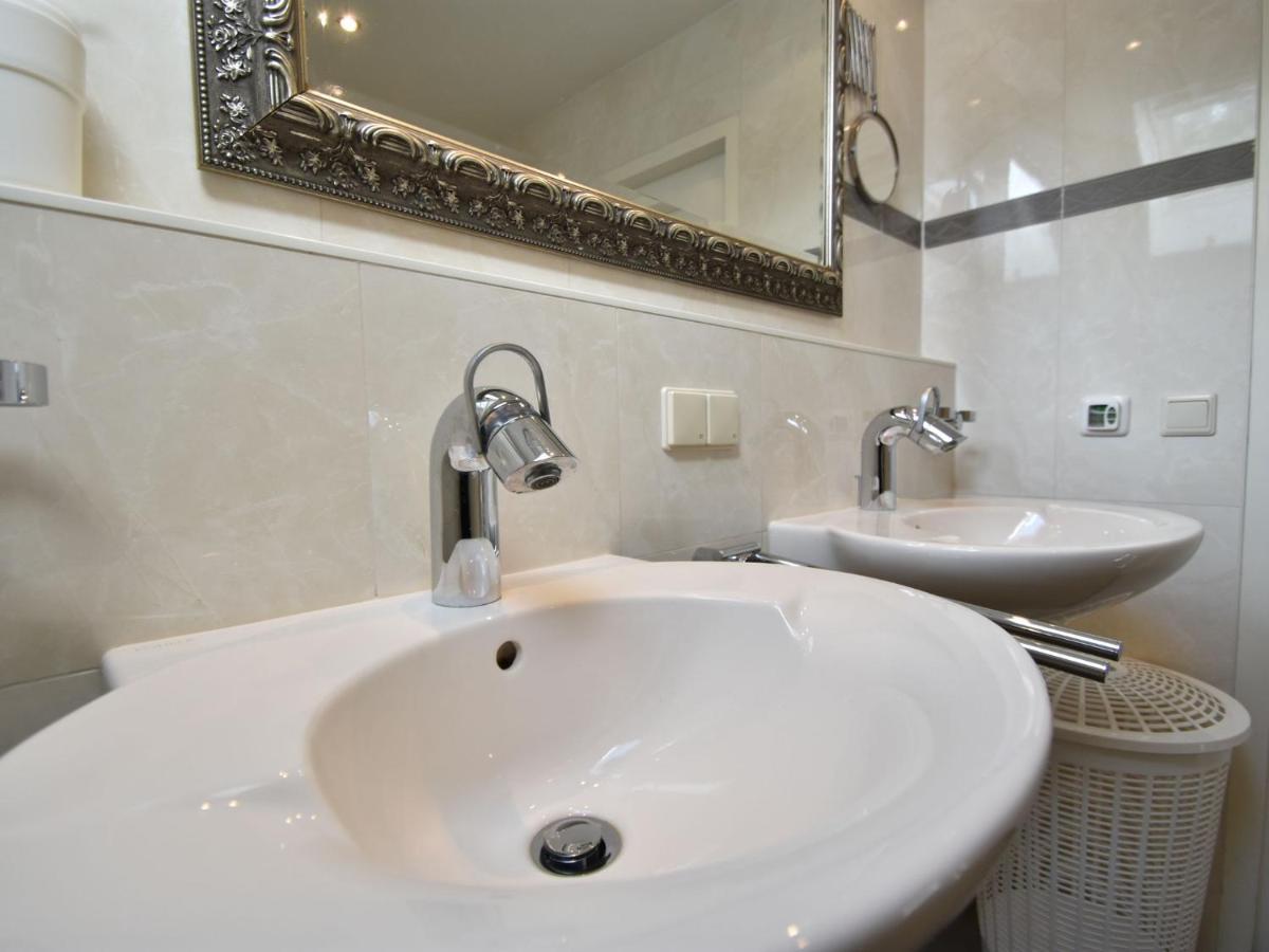 Holiday Home In Zeeland With Wide Views بروينسي المظهر الخارجي الصورة
